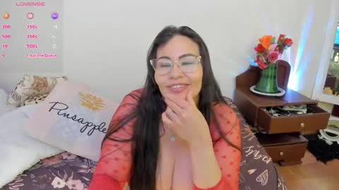 esme online show from November 28, 9:44 pm