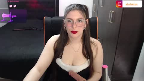 Xbebetax online show from November 3, 9:05 pm