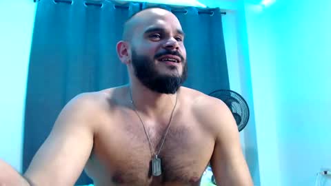 Esteban Fernandez online show from May 16, 3:25 am