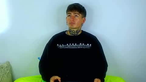 Esteban independent model online show from March 11, 12:06 pm