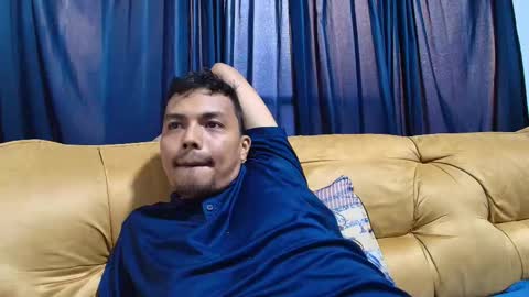 Esteban online show from March 25, 10:38 pm