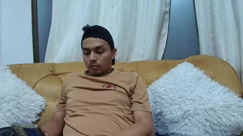 Esteban online show from October 5, 2:09 am