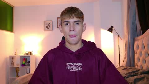 Esteban online show from February 1, 1:35 am