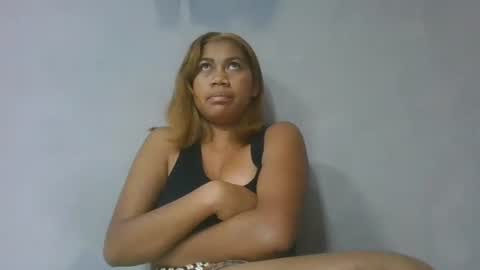 estelah796836 online show from May 20, 3:25 am