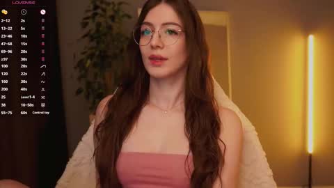 Ester online show from December 1, 1:47 am