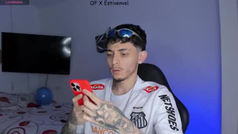 estivenvel online show from October 1, 2:49 pm