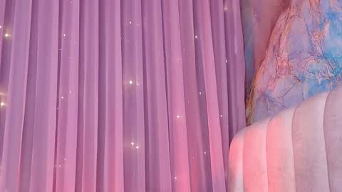 Estrella online show from March 2, 11:50 am