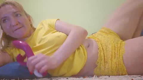 estrellawalters online show from January 11, 1:53 pm