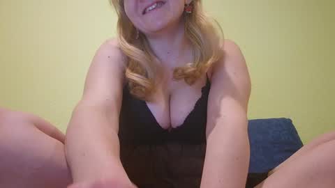 estrellawalters online show from January 25, 3:52 pm