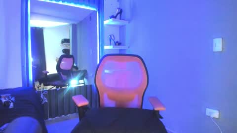 AmberDisny online show from October 31, 11:27 pm