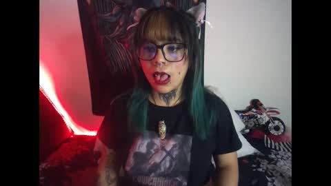 Snapshot of eta_carinae6 chatting on February 20, 6:06 am eta_carinae6 online show from February 20, 6:06 am