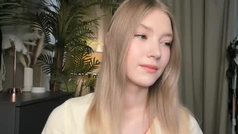 Natalie online show from November 16, 6:37 am