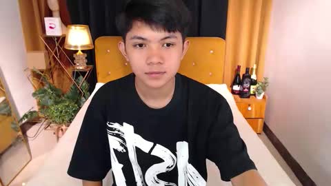 ethan_lauren online show from April 30, 6:07 am