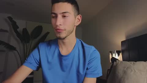 Snapshot of ethan_skiny_ chatting on January 20, 12:15 am Joan online show from January 20, 12:15 am