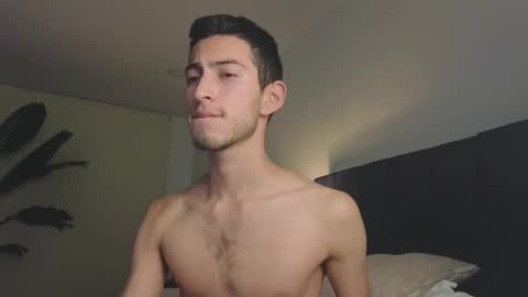 Snapshot of ethan_skiny_ chatting on February 16, 6:10 am Joan online show from February 16, 6:10 am