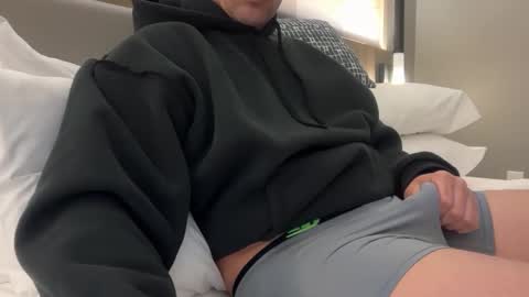 eu_dude online show from November 18, 2:36 am