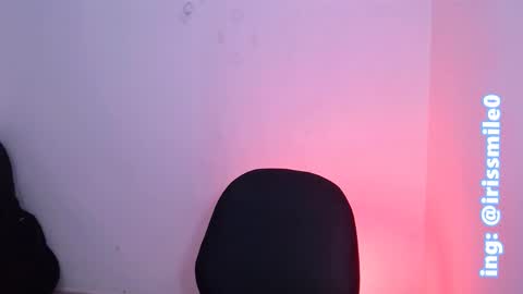 Iris Smile  independent model online show from February 24, 11:30 pm