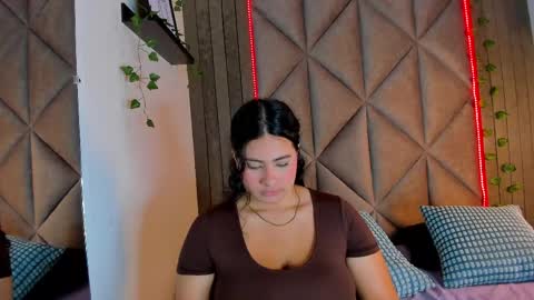 EVA DAEMON  online show from April 20, 11:57 am