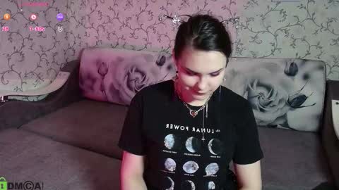 Eva  online show from February 21, 5:38 pm