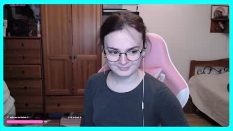 Snapshot of eva_katt chatting on February 5, 9:36 am Gamer Katt online show from February 5, 9:36 am