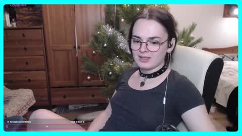 Snapshot of eva_katt chatting on December 28, 8:36 pm Gamer Katt online show from December 28, 8:36 pm