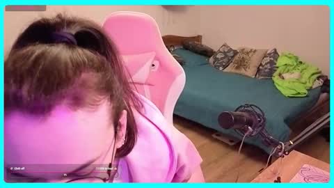 Snapshot of eva_katt chatting on October 24, 12:39 pm Gamer Katt online show from October 24, 12:39 pm