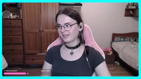 Snapshot of eva_katt chatting on February 26, 7:53 pm Gamer Katt online show from February 26, 7:53 pm