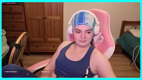 Snapshot of eva_katt chatting on October 2, 9:02 pm Gamer Katt online show from October 2, 9:02 pm