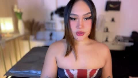 Queen Eva Mazikeen online show from March 17, 3:33 am