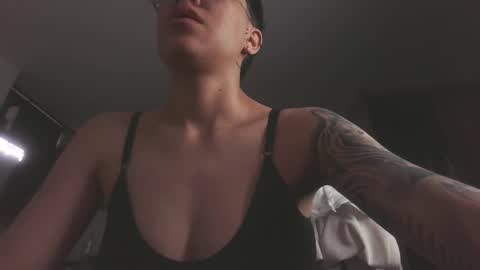 Eva cute online show from April 4, 11:28 am