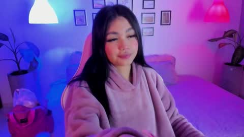 Eva   Emily online show from October 15, 12:28 pm