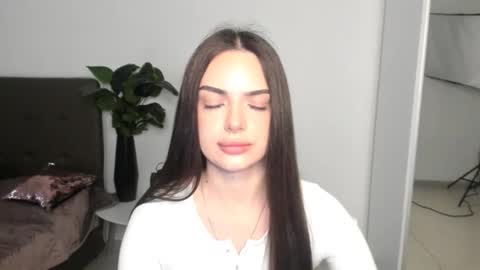 Eva online show from April 21, 4:03 pm