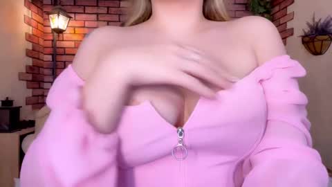 Eva online show from March 29, 7:04 pm