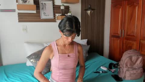 Eva online show from April 18, 7:58 pm