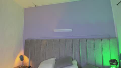 julieth online show from December 4, 8:19 pm