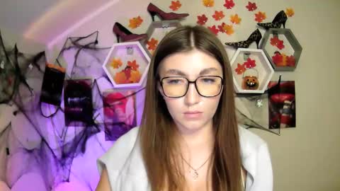 Snapshot of evachaturbatte chatting on October 23, 11:23 am Evachaturbatte online show from October 23, 11:23 am