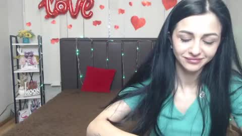 EvaClarkk online show from May 8, 5:35 am