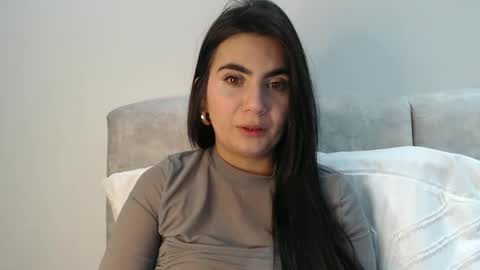 Snapshot of evacollins12 chatting on October 27, 1:38 am evacollins12 online show from October 27, 1:38 am
