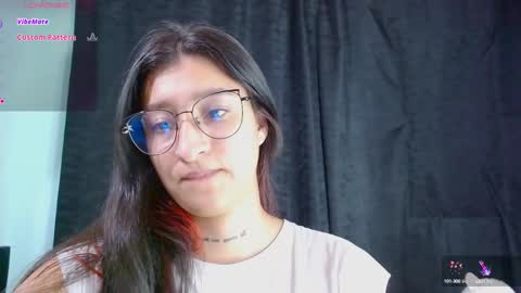 Snapshot of evah_lee chatting on September 14, 2:03 am Evah Lee online show from September 14, 2:03 am