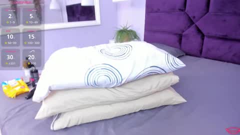 evahalston online show from October 28, 12:44 am