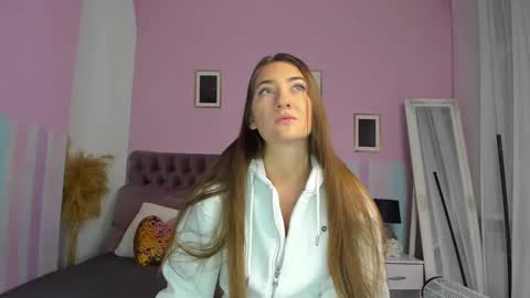 Snapshot of evalaniss chatting on February 18, 3:53 am Eva online show from February 18, 3:53 am