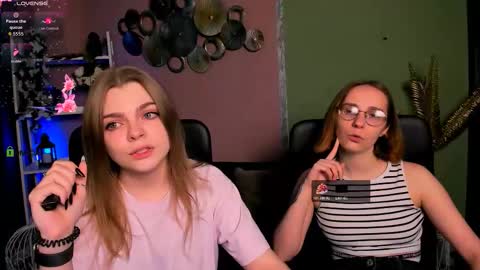 evalora online show from November 8, 8:12 pm