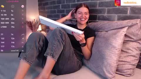 Snapshot of evamerlo chatting on October 21, 9:36 am Kristina online show from October 21, 9:36 am