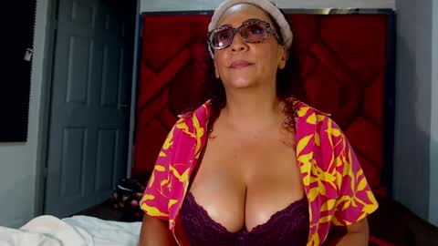 Eva Mills online show from March 10, 9:29 pm