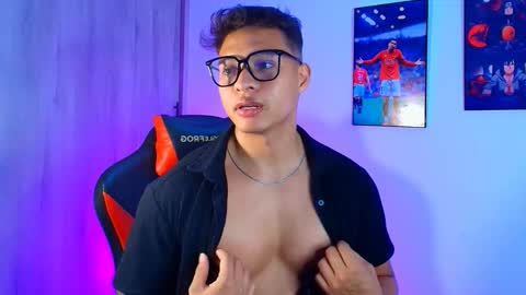 EVAN GREY online show from November 4, 3:30 am