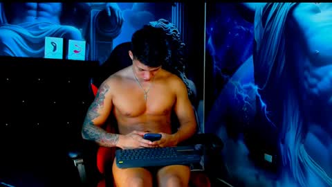 Snapshot of evan_greey chatting on December 5, 8:16 am EVAN GREY online show from December 5, 8:16 am