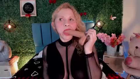  Evangelyne  online show from February 11, 8:23 pm