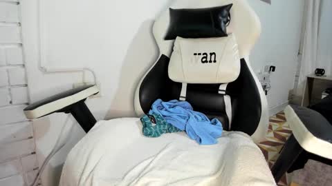 Evan online show from January 16, 9:40 am