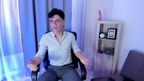 Evans Lubov online show from June 4, 3:29 pm