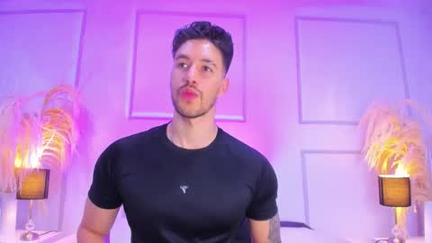 E V A N S online show from October 18, 11:53 pm